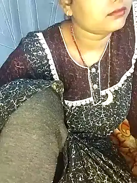 Snapshot of nikitacute23 chatting on January 2025 04:14:02 PM nikitacute23 online show from January 2025 04:14:02 PM