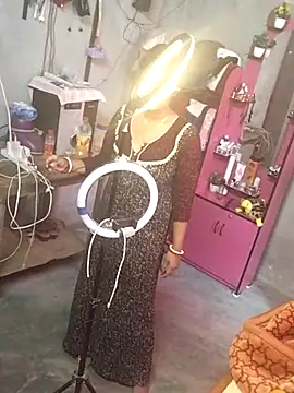 Snapshot of nikitacute23 chatting on February 2025 04:42:02 AM nikitacute23 online show from February 2025 04:42:02 AM