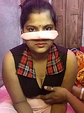 Snapshot of nikitacute23 chatting on February 2025 06:53:01 PM nikitacute23 online show from February 2025 06:53:01 PM