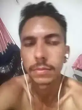 MagrinhoSaradoo online show from February 2025 04:04:01 AM