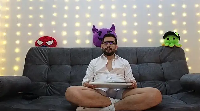 Snapshot of ErickBrant chatting on January 2025 12:04:01 AM ErickBrant online show from January 2025 12:04:01 AM