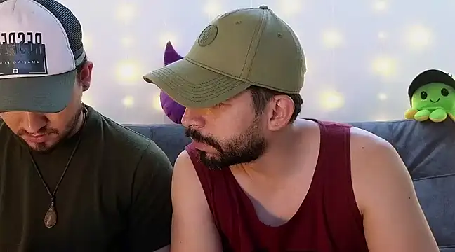 Snapshot of ErickBrant chatting on February 2025 01:05:02 AM ErickBrant online show from February 2025 01:05:02 AM