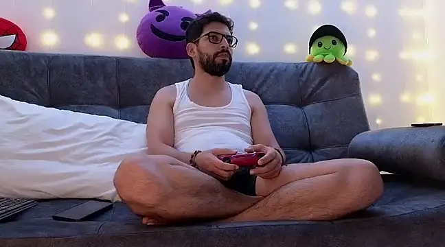 Snapshot of ErickBrant chatting on February 2025 02:19:01 AM ErickBrant online show from February 2025 02:19:01 AM