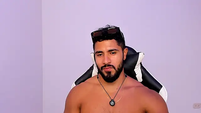 Santiago huntt online show from April 2026 08:54:02 PM