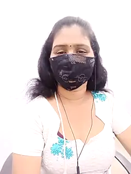 Snapshot of Lucky-Deepthi chatting on March 2025 05:35:02 PM Lucky-Deepthi online show from March 2025 05:35:02 PM