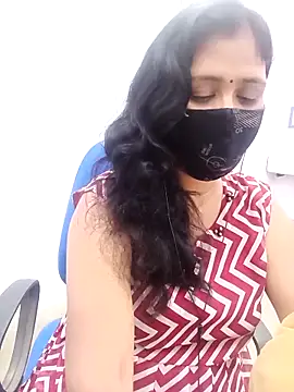 Snapshot of Lucky-Deepthi chatting on March 2025 10:49:01 PM Lucky-Deepthi online show from March 2025 10:49:01 PM