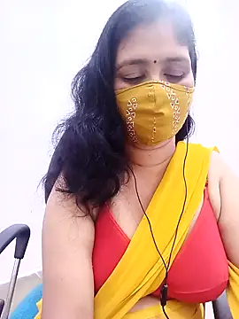 Snapshot of Lucky-Deepthi chatting on September 2025 06:08:01 PM Lucky-Deepthi online show from September 2025 06:08:01 PM