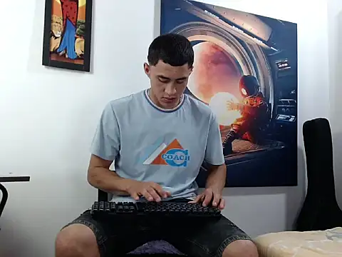 Snapshot of Cris_steban1 chatting on February 2026 05:15:01 AM Cris steban1 online show from February 2026 05:15:01 AM