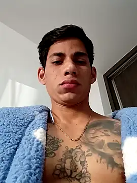 Snapshot of Mikeherz777 chatting on January 2025 01:09:01 PM Mikeherz777 online show from January 2025 01:09:01 PM