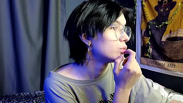 Hyeon Jin online show from February 2025 08:41:01 PM