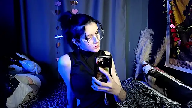 Hyeon Jin online show from February 2025 12:30:02 AM