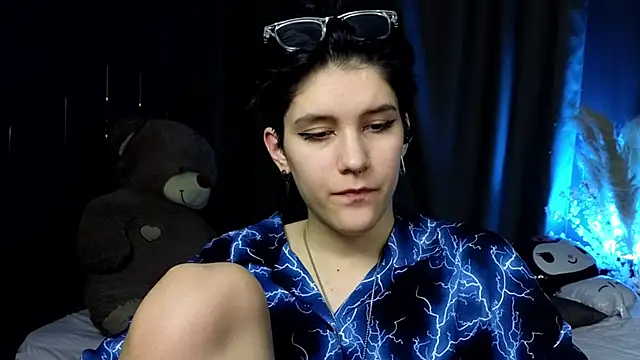 Hyeon Jin online show from March 2025 02:12:02 PM