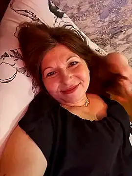 Snapshot of Angelina4531 chatting on February 2025 12:27:01 PM Angelina4531 online show from February 2025 12:27:01 PM