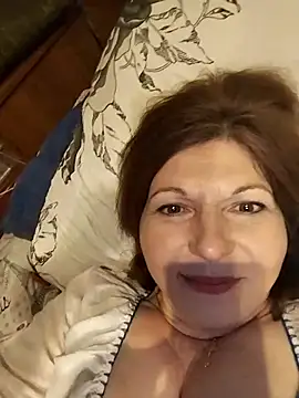 Snapshot of Angelina4531 chatting on February 2025 06:02:02 PM Angelina4531 online show from February 2025 06:02:02 PM