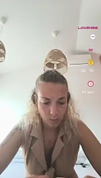 thefrenchkiss25 online show from April 2026 04:55:01 PM