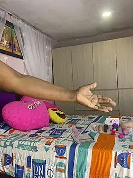 Snapshot of Aliana_Ross chatting on February 2025 11:31:02 AM Aliana Ross online show from February 2025 11:31:02 AM