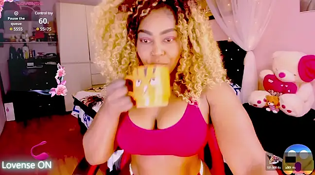 Snapshot of Aliana_Ross chatting on March 2025 08:59:01 AM Aliana Ross online show from March 2025 08:59:01 AM