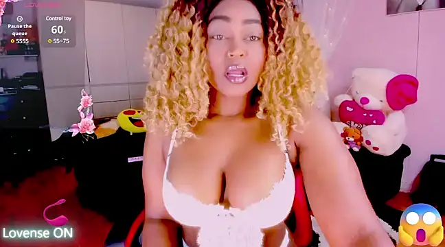 Snapshot of Aliana_Ross chatting on March 2025 08:09:01 AM Aliana Ross online show from March 2025 08:09:01 AM