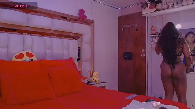 Snapshot of Aliana_Ross chatting on September 2025 09:20:01 AM Aliana Ross online show from September 2025 09:20:01 AM