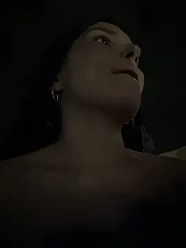 Snapshot of the_queen_of_street chatting on February 2026 02:40:02 AM the queen of street online show from February 2026 02:40:02 AM