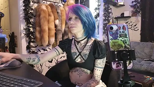 trashbrat online show from February 2026 08:40:02 AM