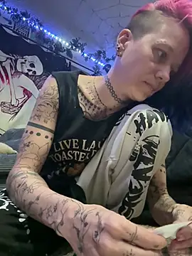 trashbrat online show from April 2026 06:14:01 AM