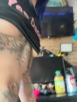 trashbrat online show from May 2026 10:16:02 PM