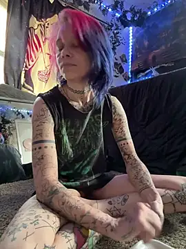 trashbrat online show from June 2026 07:19:02 PM