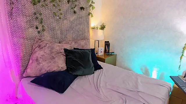 VeronicaOlson  online show from March 2025 07:53:02 AM