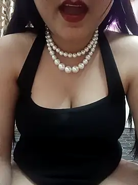 Snapshot of karishma_kappur chatting on February 2025 04:44:01 PM karishma kappur online show from February 2025 04:44:01 PM