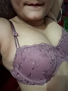 Snapshot of karishma_kappur chatting on March 2025 09:52:02 AM karishma kappur online show from March 2025 09:52:02 AM