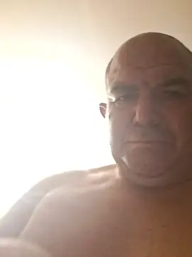 Snapshot of hesjustafriend chatting on May 2026 06:24:02 PM hesjustafriend online show from May 2026 06:24:02 PM