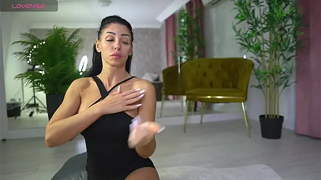 MyaBlack online show from September 2025 03:21:01 AM