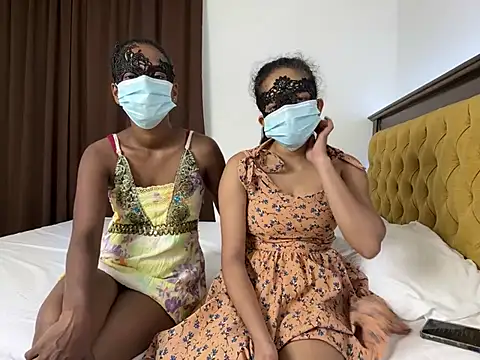 Snapshot of Tatoo_girl chatting on March 2025 08:40:02 AM Tatoo girl online show from March 2025 08:40:02 AM