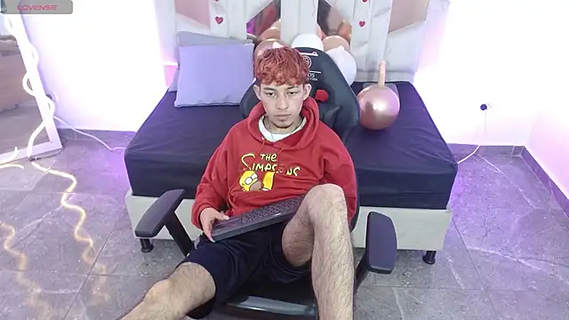 Axel tay online show from February 2025 03:12:02 AM