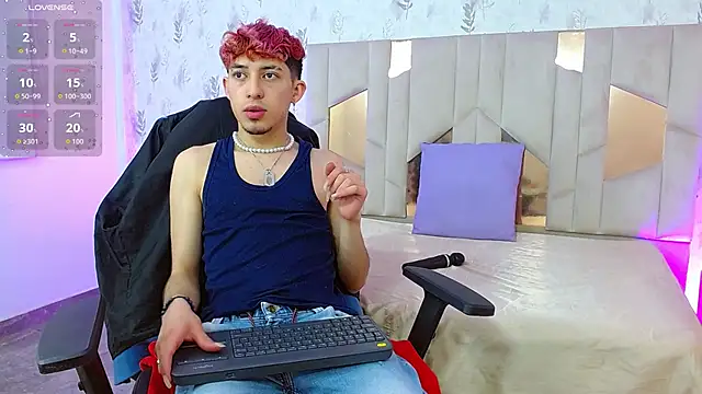 Axel tay online show from September 2025 03:19:02 AM