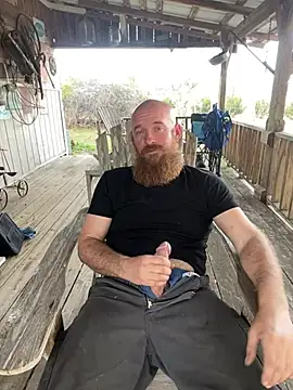 Snapshot of 32XRedBeard chatting on February 2026 10:17:01 PM 32XRedBeard online show from February 2026 10:17:01 PM