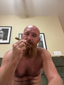 Snapshot of 32XRedBeard chatting on May 2026 12:21:01 PM 32XRedBeard online show from May 2026 12:21:01 PM