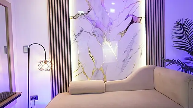 Emma Walkerr  online show from March 2026 07:04:02 PM