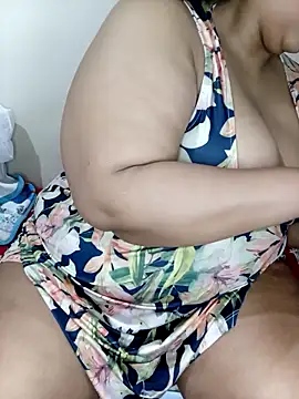 Samara-Bella online show from November 2025 05:47:02 PM