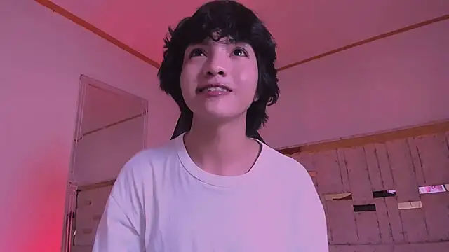 AllanYong18 online show from March 2025 04:27:01 AM