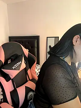 Snapshot of karla_hotgirl chatting on September 2025 01:42:02 AM karla hotgirl online show from September 2025 01:42:02 AM