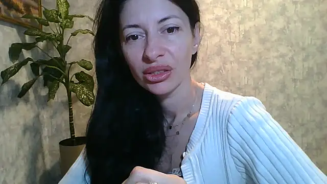 Snapshot of LissaBlossom chatting on June 2026 05:10:02 AM LissaBlossom online show from June 2026 05:10:02 AM