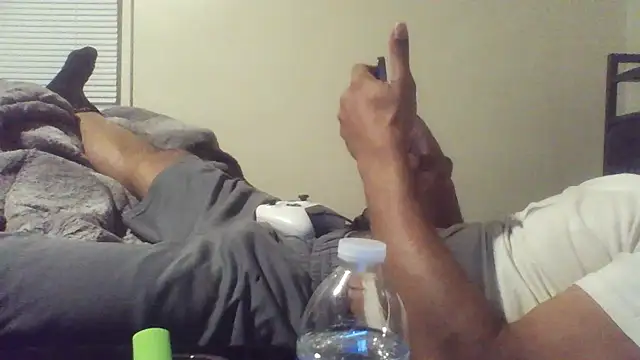 Snapshot of MrDaddyBbSnake chatting on March 2025 05:34:01 AM MrDaddyBbSnake online show from March 2025 05:34:01 AM