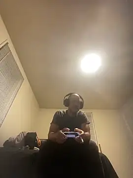 Snapshot of MrDaddyBbSnake chatting on September 2025 01:17:02 AM MrDaddyBbSnake online show from September 2025 01:17:02 AM