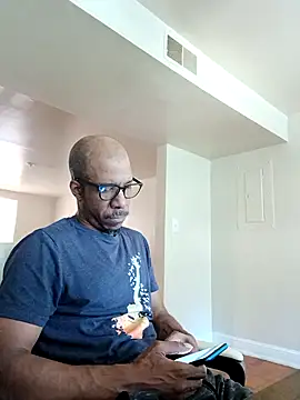 Snapshot of MrDaddyBbSnake chatting on October 2025 06:50:01 PM MrDaddyBbSnake online show from October 2025 06:50:01 PM