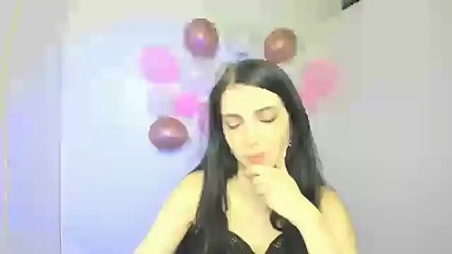 Amalia amor online show from February 2025 09:11:01 AM