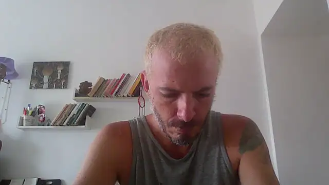 Snapshot of xtrppyx chatting on September 2025 11:15:01 AM xtrppyx online show from September 2025 11:15:01 AM