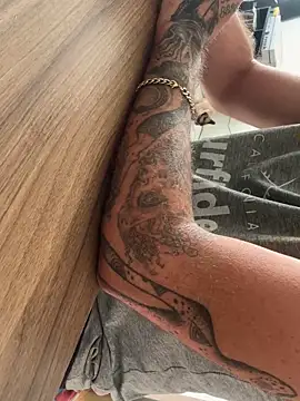 Snapshot of xtrppyx chatting on October 2025 09:02:01 AM xtrppyx online show from October 2025 09:02:01 AM