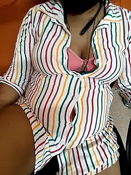 Lolitatamil online show from April 2026 09:15:02 PM